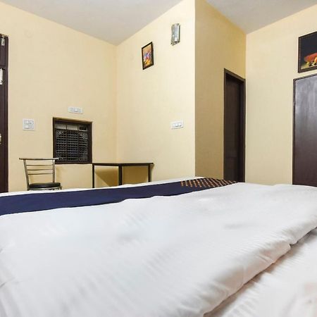 Spot On 70295 Sky Inn Dzsálandhár Kültér fotó