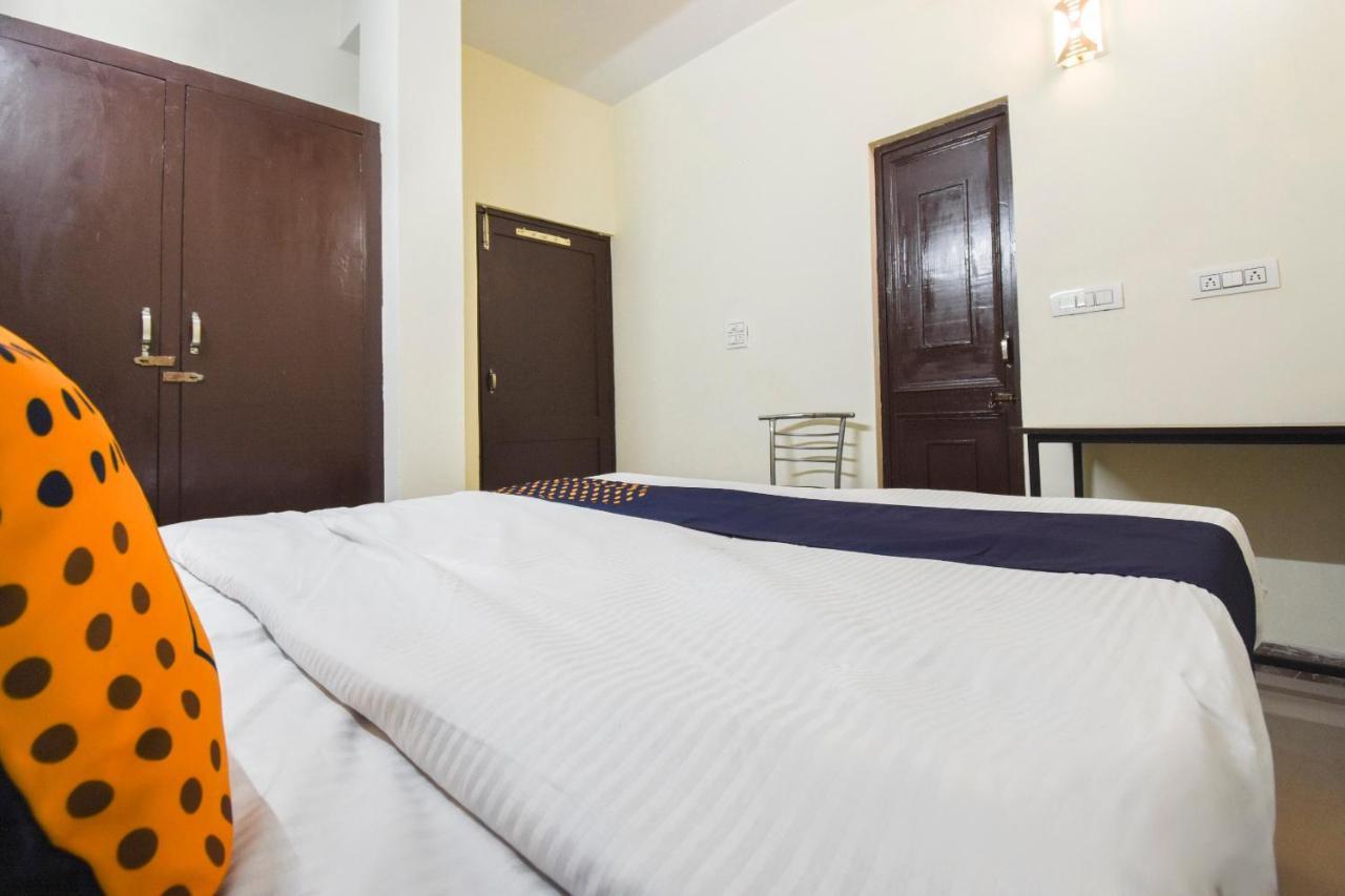 Spot On 70295 Sky Inn Dzsálandhár Kültér fotó